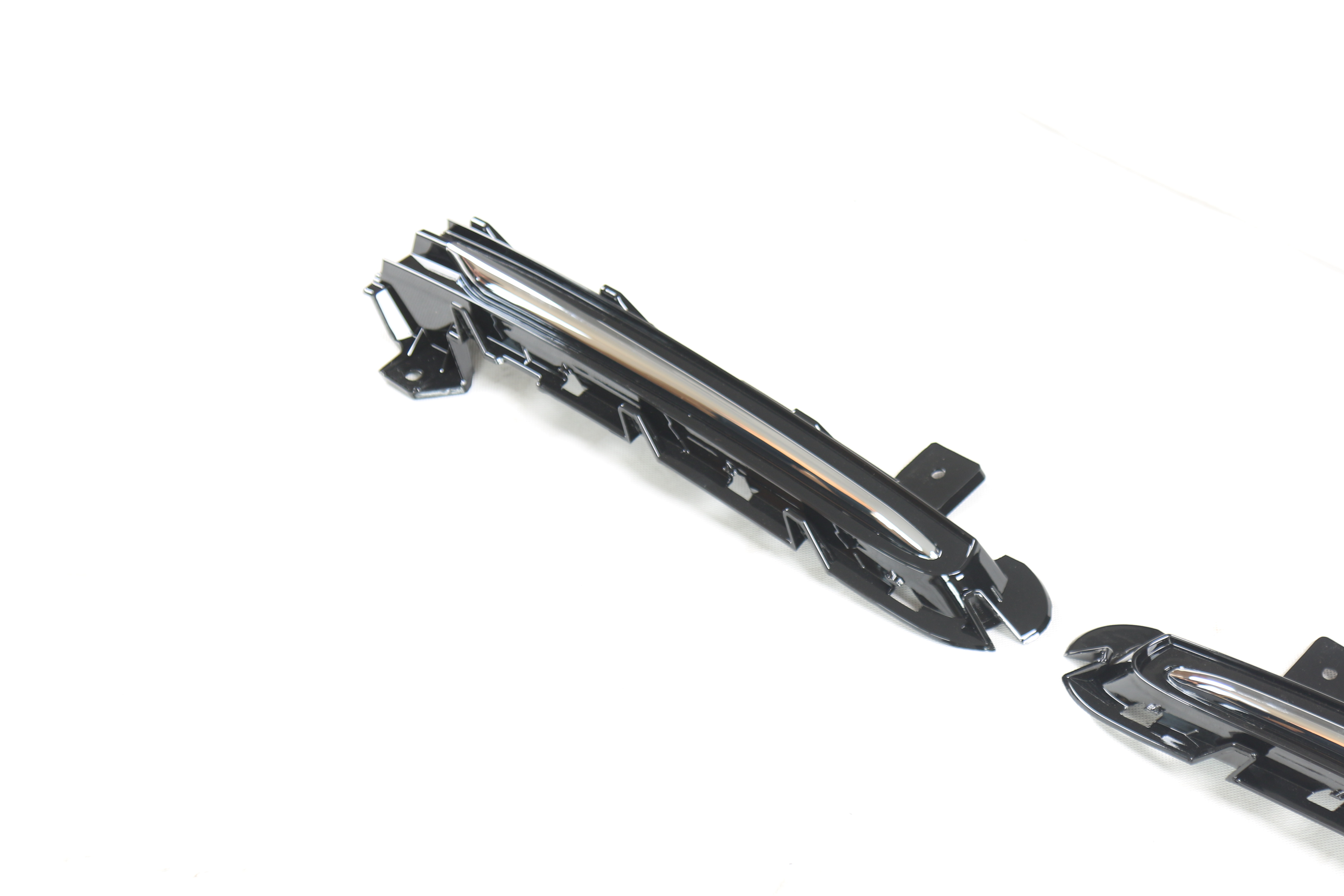 Autoteile Front-Sicherheitsgitter L/R 31347042 31347043 Passend f&uuml;r Volvo V40 2013–2019