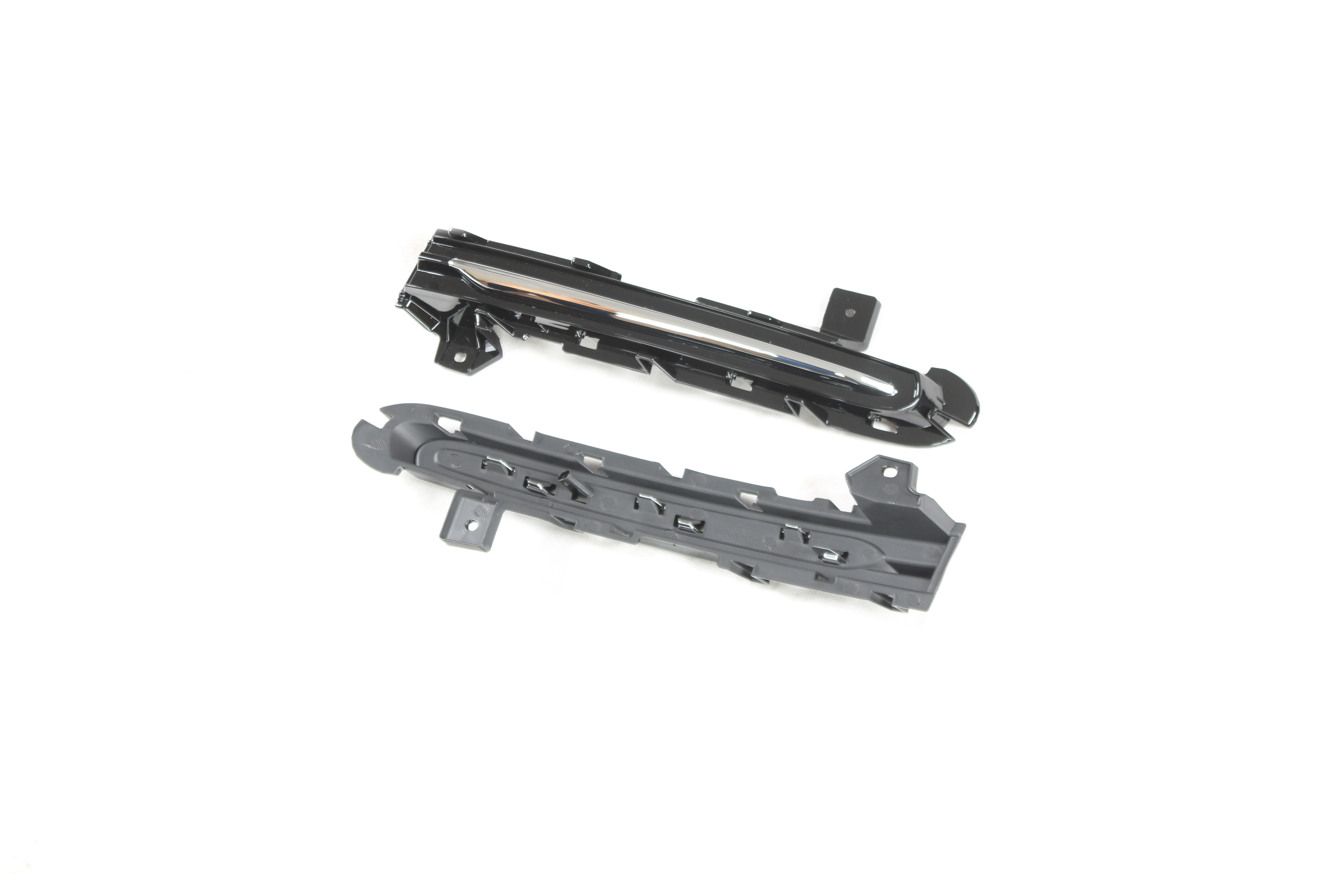 Części samochodowe Przednia kratka zabezpieczająca L/R 31347042 31347043 Pasuje do Volvo V40 2013-2019