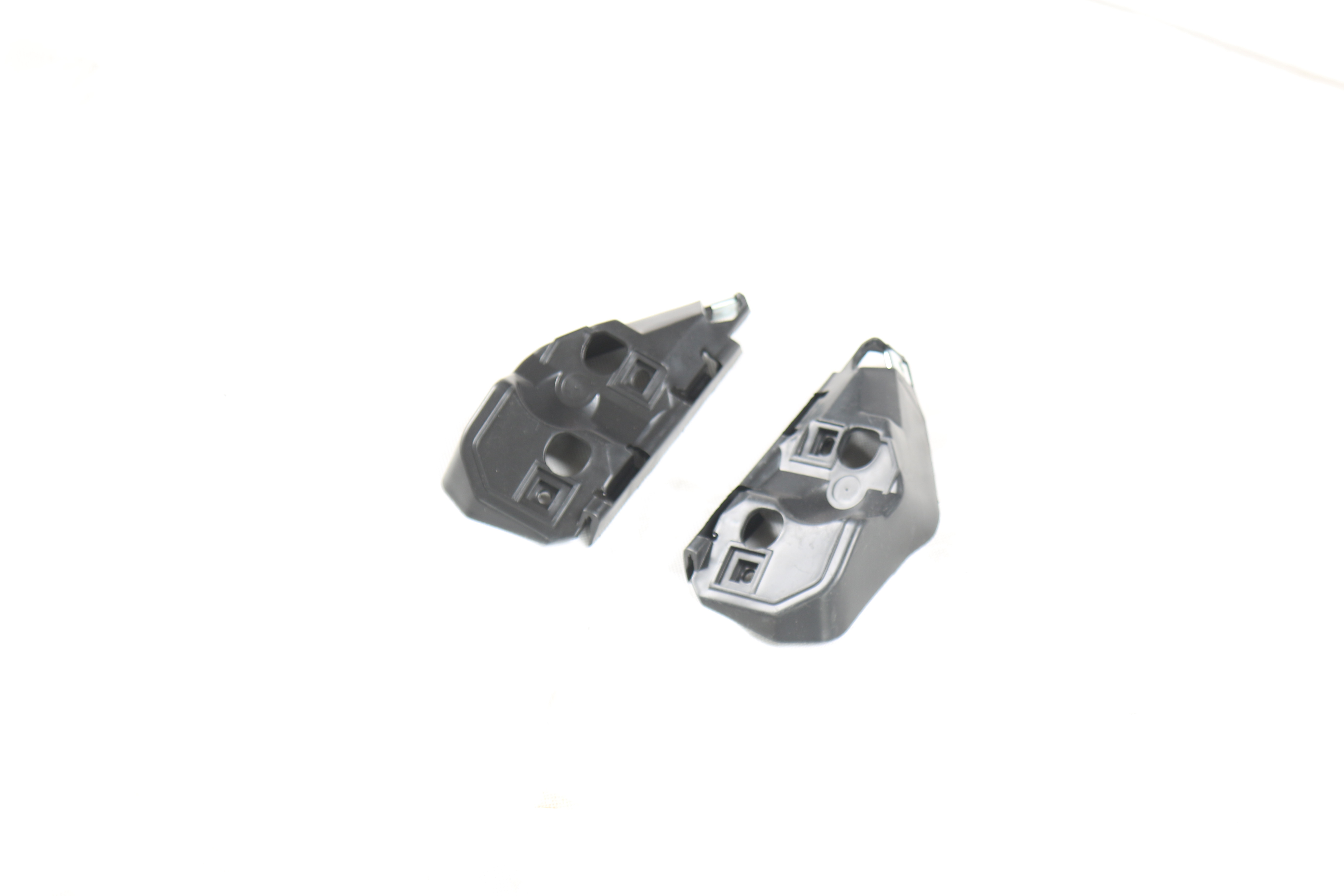 Auto Parts กันชนหน้า L/R 31265394 31265395 Fit สำหรับ Volvo S40 2005-2012
