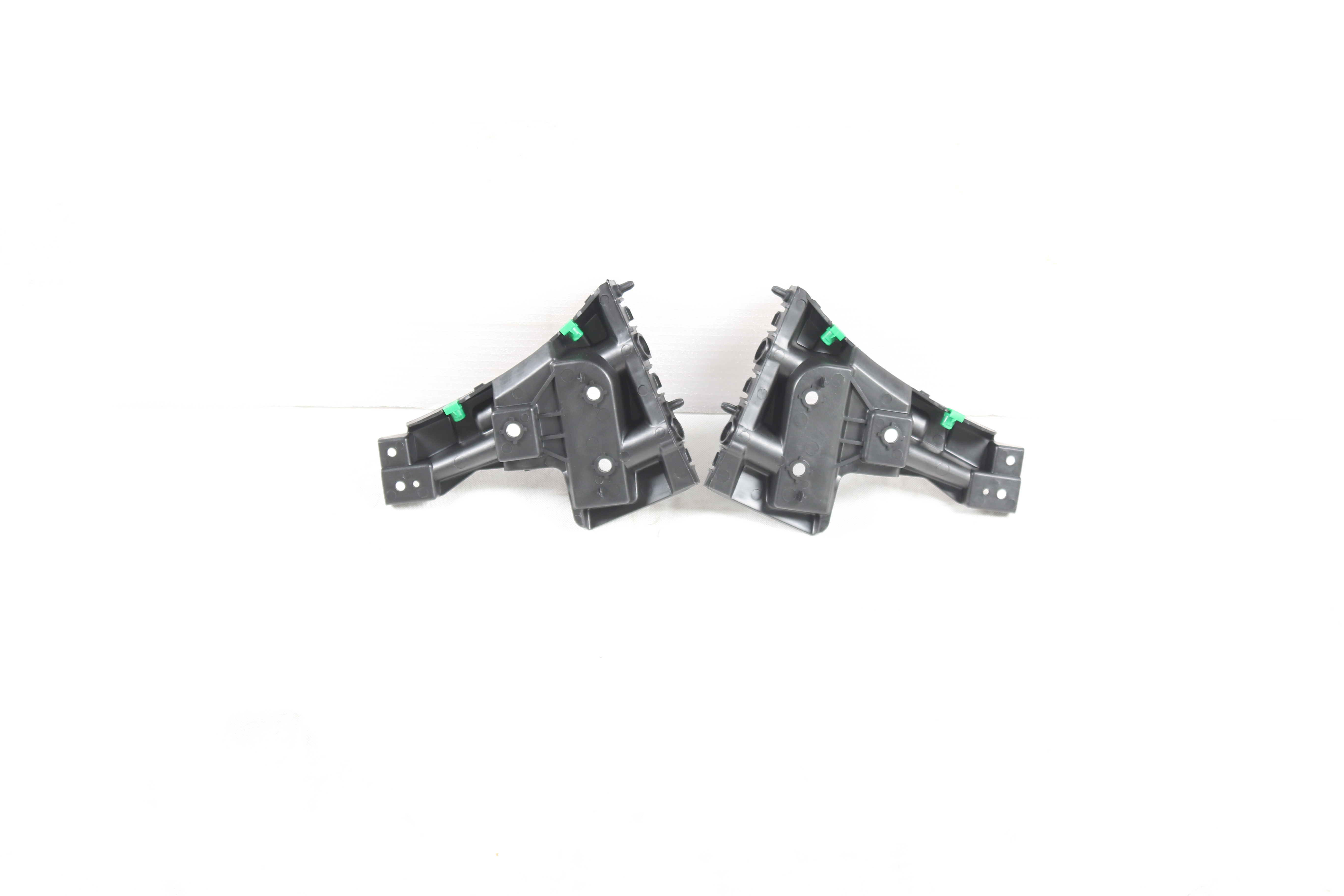 Auto-onderdelen Voorbumper Beugel L/R 31365416 31383028 31365417 31383029 Fit Voor Volvo S60 2014-2020